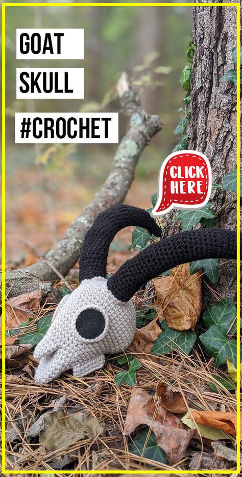 Skull Amigurumi, Crochet Pour Halloween, Goat Skull, Crochet Skull, Confection Au Crochet, Crochet Geek, Knit Ideas, Halloween Crochet Patterns, Market Stall