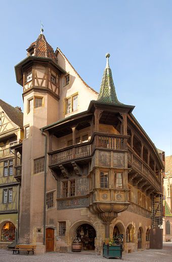 Colmar, France. This was the model for Howl's Moving Castle! So cool!! Colmar France, Alsace France, Asian Architecture, Grand Est, Medieval Houses, Money Trading, European Architecture, Fantasy Places, Howls Moving Castle