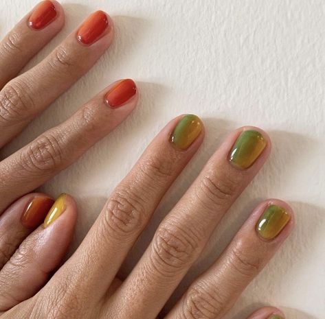 Gradient Color Nails, Two Color Nails On Each Hand, Nails Different Colors Each Hand, Different Color Nails On Each Hand, Two Different Colored Nails On Each Hand, Nail Art Gradient, Two Color Nails, Summer Gradient, Gradation Nails