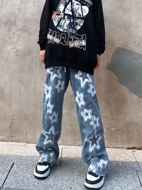 Star Painted Jeans, Spray Paint Jeans Diy, Spray Painted Jeans, Spray Paint Outfit, Spray Paint Pants, Spray Paint Jeans, Spray Paint Fashion, Bleach Jeans Diy, Y2k Fashion Men