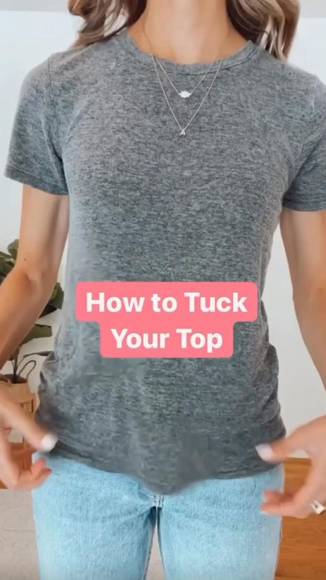 Pin on Style hacks tips and tricks Shirt Hacks Tips And Tricks, Baggy On Baggy, Tucked In Shirt Outfit, Tucked In Shirt, Shirt Styling, Shirt Hacks, Mode Tips, Diy Fashion Hacks, Diy Clothes Life Hacks