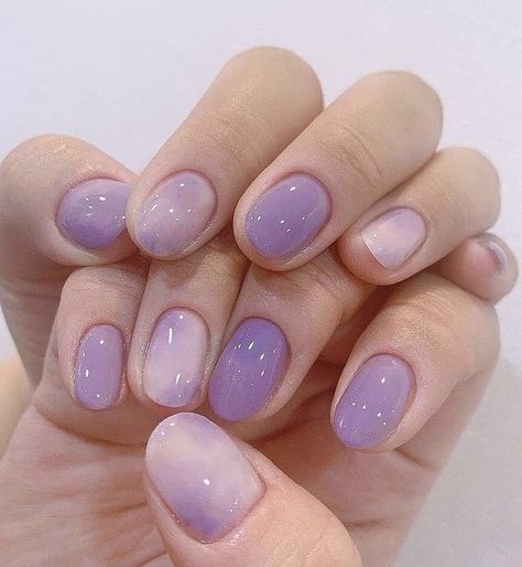 Nail Art Lavender Purple, Short Gel Nails Lavender, Lavender Design Nails, Short Nails Lavender, Lavender Short Nails, Purple Gel Nails Short, Lavender Nails Short, Lavender Nails With Glitter, Nail Art Lavender