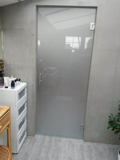 Glass Bathroom Door, Steam Room Shower, Office Cabin Design, Aluminium Glass Door, Vstupná Hala, Glass Door Design, Frameless Glass Doors, Inside Barn Doors, Bedroom Cupboard Designs