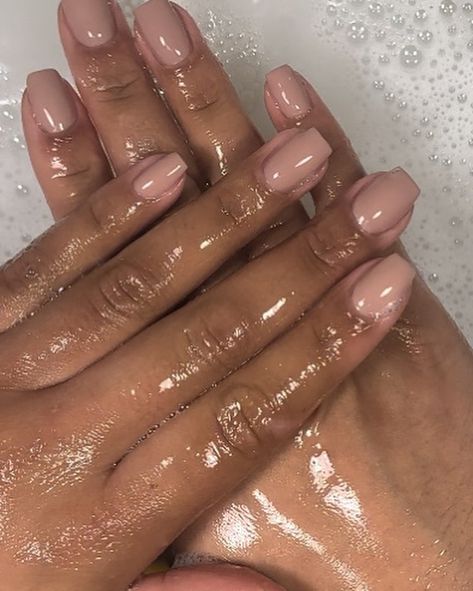 Nail Inspo Builder Gel, Biab Nails Dark Skin, Nails Inspo For Dark Skin, Biab Gel Nails, The Gel Bottle, Biab Nails, Builder Gel Nails, Hand Scrub, Minimal Nails