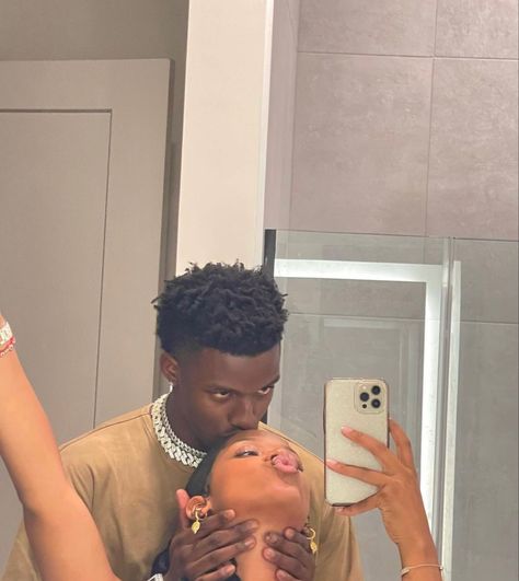 Young Black Couples, Goofy Couples, Pope Heyward, Princess Face, Stile Hijab, Relationship Pics, Extroverted Introvert, Cute Couple Outfits, Black Couple