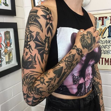 Traditional Tattoo Arm, Patchwork Tattoos, Traditional Black Tattoo, Traditional Tattoo Inspiration, Traditional Tattoo Sleeve, Tattoo Arm, Sleeve Tattoos For Women, School Tattoo, Tattoo Sleeve Designs