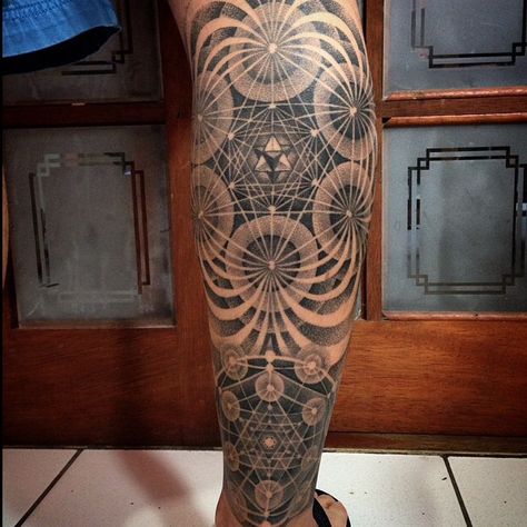 Awakened spirituality, sacred geometry tattoo inked by BlackWorkers Tattoo.  Studio is located in Halle, Saxony-Anhalt Germany. Geometric Tattos, Dots To Lines, Mangas Tattoo, Worlds Best Tattoos, Sacred Geometry Tattoo, Tattoo Zeichnungen, Muster Tattoos, Geometry Tattoo, Geniale Tattoos