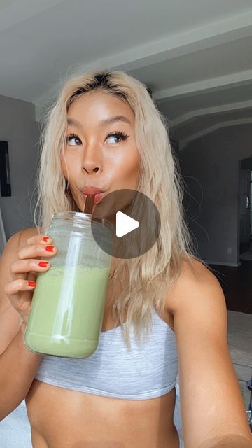 Remi Ishizuka on Instagram: "🤍TOFU MATCHA SMOOTHIE!!😋

Tofu? Might sound strange, but I would never steer you wrong! This smoothie is a must-try to get you moving in the morning. The tofu makes the smoothie creamy & protein-packed. It has a slight nutty flavor, but other than that, tasteless 😍😍😍 Super yumm!

Save recipe to try later!!

INGREDIENTS:

1/2 cup silken tofu
1 frozen banana
1/2 cup Greek yogurt (I like @fage)
1/4 cup light coconut milk canned
5 ice cubes
Handful of Spinach
1 tsp of Matcha (my fav = @ippodoteausa)
1 scoop @collagenforher beauty blend (or vanilla protein)
1/2 cup almond milk (add a little at a time if needed to reach desired consistency) 

Blend and enjoy!!🍃Happy Saturday😙

#smoothierecipe #matchasmoothie #easyrecipes #healthyrecipes" Remi Ishizuka, Matcha Smoothie, Silken Tofu, Protein Pack, Milk Cans, Frozen Banana, Ice Cubes, Save Food, Happy Saturday