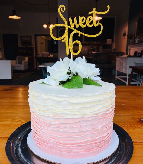 Easy Sweet 16 Cake Ideas, Sweet 16 Simple Cakes, Pretty Sweet 16 Cakes, Sweet Sixteen Birthday Cake Ideas, Pink And White Sweet 16 Cake, Sweet 16 Cake Ideas Pink, Sweet 16th Cake Ideas, Sweet 16 Smash Cake, Pink And Gold Sweet 16 Cake