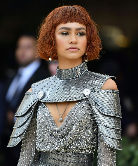 So, You Want To Get A Bob... #refinery29 https://www.refinery29.com/2015/11/97857/bob-lob-haircuts#slide-11 Joan Of Arc Costume, Celebrity Bangs, 2023 Bob, Side Bangs Hairstyles, Bob Haircut With Bangs, How To Style Bangs, Joan Of Arc, Zendaya Coleman, Bob Haircuts For Women