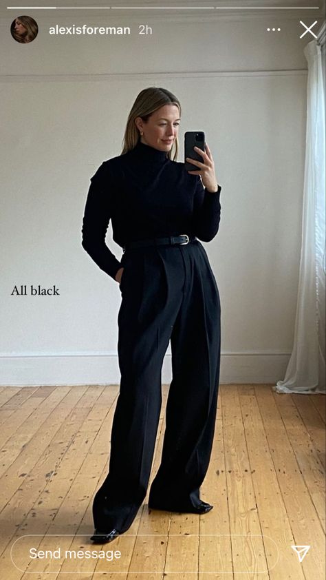 Plus Size Monochromatic Outfits, Autumn Outfits Curvy, Minimalistic Outfits, Outfits Minimalist, Midsize Outfits, Mid Size Fashion, Classy Winter Outfits, Monochrome Fashion, All Black Outfit