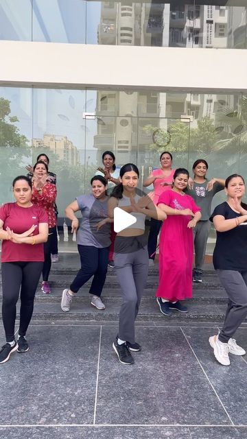 Sanya Ohri on Instagram: "Easy wedding dance choreography for your upcoming Sangeet! Save it 💕 Tag people whom you want to recreate this ❤️   (Sanya dance studio, Wedding choreography, Wedding dance, easy dance, New post, trending, Dance reels, regular classes, Dance studio, ban than Chali)" Dance Steps For Wedding, Trending Dance Reels, Simple Dance Steps, Dance Easy, Wedding Choreography, Dance Reels, Dance Choreography Step By Step, Wedding Dance Choreography, Easy Dance