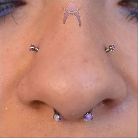 Different Nose Piercings, High Nostril Piercing, Unique Piercings, Tattoos Inspo, Septum Piercings, Cool Piercings, Nose Piercings, Piercing Inspo, Facial Piercings