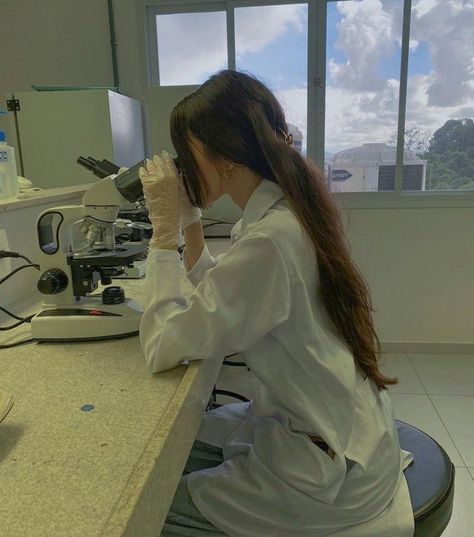 Biomed Aesthetic, Neuroscience Aesthetic, Scientist Aesthetic, Medical School Life, Medical Student Motivation, Nurse Aesthetic, Med School Motivation, Medical Laboratory Science, Medicine Student