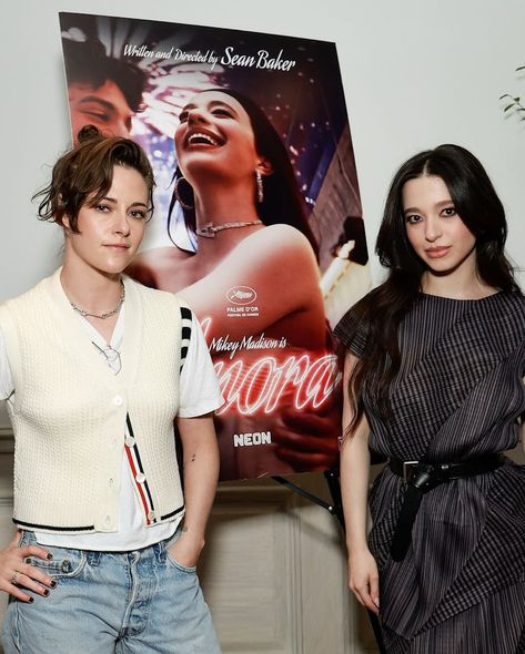 Kristen Stewart Does Geek Chic For a Night At The Movies Sean Baker, Mikey Madison, Imogen Poots, At The Movies, Basic White Tee, Black Print Dress, The First Americans, Life Video, Poses For Photos