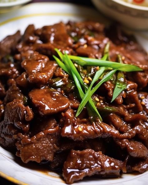 Mongolian Beef Recipes, Crockpot Recipes Beef, Crockpot Dishes, Beef Recipes Easy, Crockpot Recipes Slow Cooker, Beef Recipes For Dinner, Beef Dinner, Crock Pot Cooking, Slow Cooker Beef