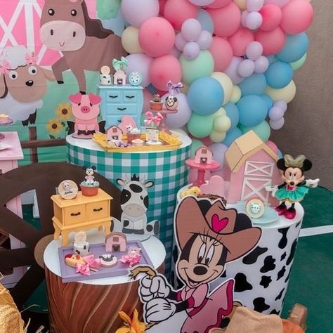 Minnie Mouse Barnyard Party, Minnie Cowgirl Party, Minnie Mouse Rodeo Party, Minnie Farm Birthday, Minnie Mouse Farm Birthday Party, Minnie Mouse Cowgirl Party, Petting Zoo Party, Cow Birthday Cake, 1st Rodeo