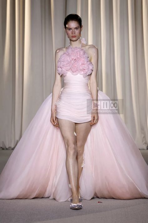 Giambattista Valli Couture Fall Winter 2024 Paris – NOWFASHION