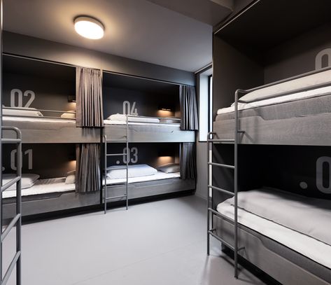 Modern Hostels Design, Hostel Dorm Room Ideas, Hostel Beds Design, Hostel Astethic, Dormitory Room Design, Hostel Bunk Beds, Hostel Room Design, Bunk Bed Dorm Room Ideas, Hostel Design Ideas