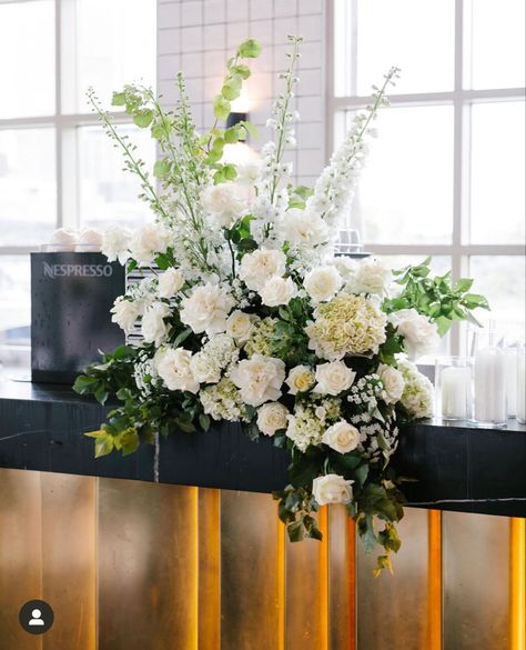 Bar Arrangement, Wedding Reception Tables, Floral Arrangements Wedding, St Germain, Toronto Wedding, Wedding Bar, Forest Wedding, Dreamy Wedding, Stylish Wedding