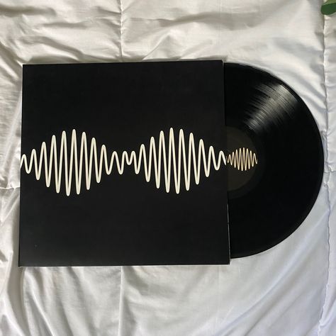 Vinyl Arctic Monkeys, Arctic Monkeys Vinyl, Am Vinyl, Monkey Room, Vinyl Aesthetic, Custom Ipad, Raven Tattoo, Monkey 3, Snap Out Of It