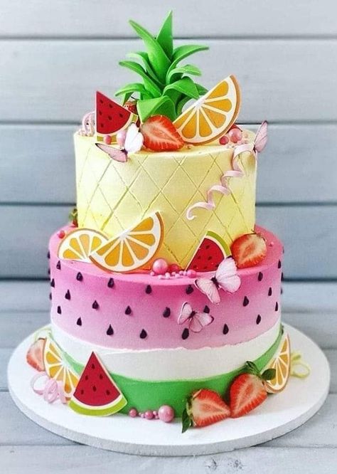 Summer Bday Cake, Classy Birthday Cakes For Ladies, Crazy Cakes Design, Fruit Theme Cake, Fruit Themed Cake, Watermelon Cake Ideas, Summer Cake Designs, Watermelon Cakes, Fruit Birthday