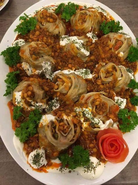 Afghan Dishes, Afghani Food, Afghanistan Food, Kurdish Food, Fast Healthy Dinner, Afghan Food, Afghan Food Recipes, Afghan Culture, Food Art Photography