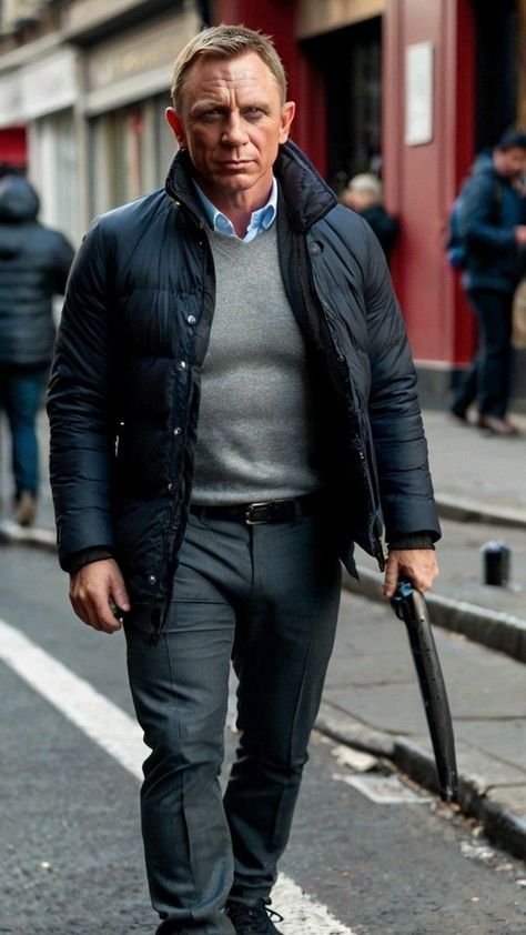 Daniel Craig Casual Style, James Bond Daniel Craig, 007 Style, Bond Fashion, James Bond Outfits, Daniel Craig Style, Bond Outfits, Daniel Craig 007, James Bond Style