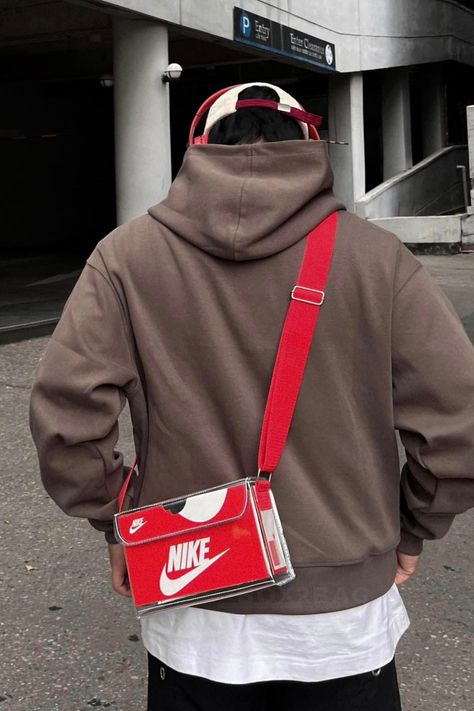 Nike Box Bag, Nike Shoe Box Bag, Diy Streetwear, Nike Purses, Nike Bag, Nike Box, Acrylic Bag, Nike Bags, Drawing Bag