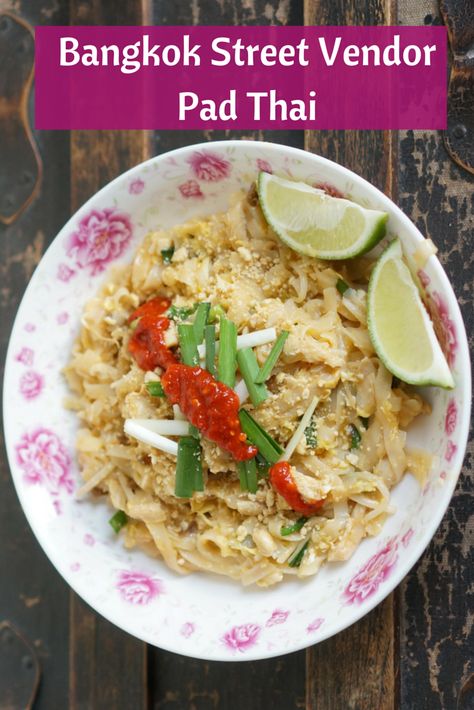 Best Pad Thai Recipe, Pad Thai Recipe Authentic, Best Pad Thai, Bangkok Street, Pad Thai Sauce, Thai Recipe, Pad Thai Recipe, Light Meals, Thailand Food