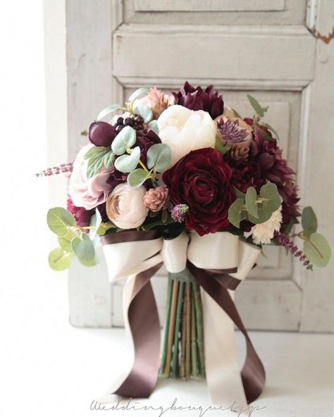 Burgundy Bouquet, Winter Wedding Colors, Spring Wedding Colors, Wedding Colors Blue, Summer Wedding Colors, A Bouquet Of Flowers, Fall Wedding Flowers, Fall Wedding Colors, Wedding Flower Arrangements