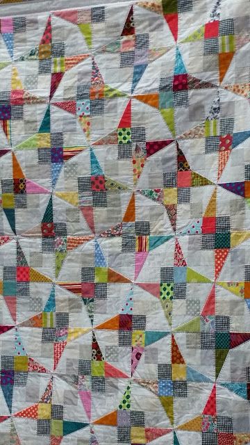 Confessions of a Fabric Addict: I May Have a Scrap Problem... Making Headway, and Inspiration! Jen Kingwell, Scrappy Quilt Patterns, String Quilts, Scrap Quilt Patterns, Strip Quilts, Contemporary Quilts, Triangle Quilt, Colorful Quilts, Modern Quilt Patterns