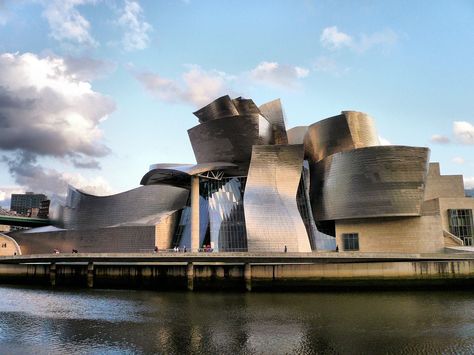 Guggenheim Museum - Bilbao, Spain Deconstructivism Architecture, Frank Gehry Architecture, Gehry Architecture, Guggenheim Museum Bilbao, Architecture Baroque, Deconstructivism, Daniel Libeskind, Richard Meier, Walt Disney Concert Hall