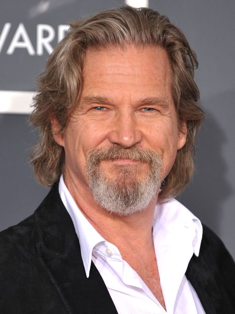 Smart Hairstyles, Mens Medium Length Hairstyles, Older Mens Hairstyles, Medium Length Hairstyles, Jeff Bridges, Men's Long Hairstyles, Short Beard, The Giver, Alexander Skarsgard