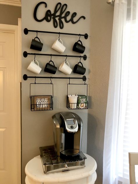 Coffee Bar Ideas Black, Coffee Bar Minimalist, Black And White Coffee Bar, Simple Coffee Bar Ideas, Mini Coffee Bar Small Spaces, Simple Coffee Bar, Black Coffee Bar, Small Corner Decor, Corner Coffee Bar