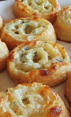 Super Bowl Three Cheese Pinwheels - 1/2 cup shredded mozzarella cheese, 1/4 cup… Pesto Pinwheels, Cheese Pinwheels, Pinwheel Appetizers, Luxurious Resort, Baking Desserts, Cape Fear, Crescent Roll Recipes, Intracoastal Waterway, Private Dock