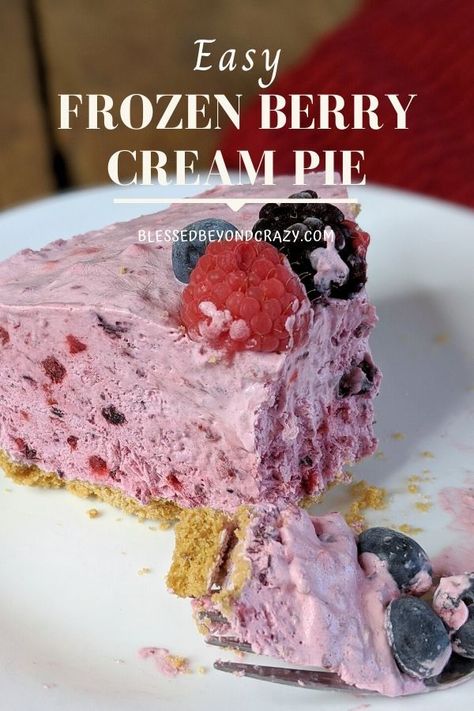 Very Berry Frozen Cream Pie, Ree Drummond Berry Cheesecake Icebox Pie, Frozen Berries Dessert Easy Recipes, Desserts Using Frozen Fruit, Frozen Fruit Pie Recipes, Frozen Berry Recipes Healthy, Frozen Fruit Recipes Desserts, Fruit And Cream Dessert, Frozen Pies Recipes Desserts