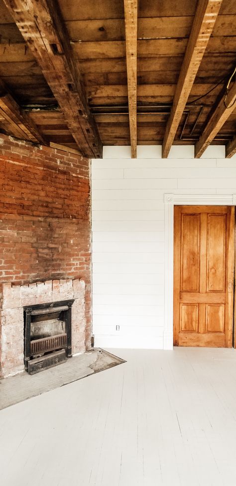 Diana Marie Home A Week in Review Farmhouse Restoration #farmhouse #fixerupper #fixerupperstyle #hgtv #fleamarketstyle #joannagains #thisoldhouse #mybhg #countrylivingmag #cottagestylemagazine #countrysamplermagazine #fleamarkethomeandliving #doityourselfmagazine #diynetwork 1800s Farmhouse Interior, 1850s Farmhouse Interior, Small Living Room Ideas With Fireplace Cozy, 1870 Farmhouse, 1830s Farmhouse, 1880s Farmhouse, 1890s Farmhouse, Cottage Farmhouse Living Room, 1930 Farmhouse