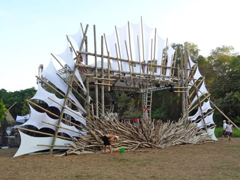 Festival Stage, Burning Man Art, Dj Stage, Outdoor Stage, Bamboo Structure, Bamboo Construction, Stage Background, Stage Set Design, Bamboo Art