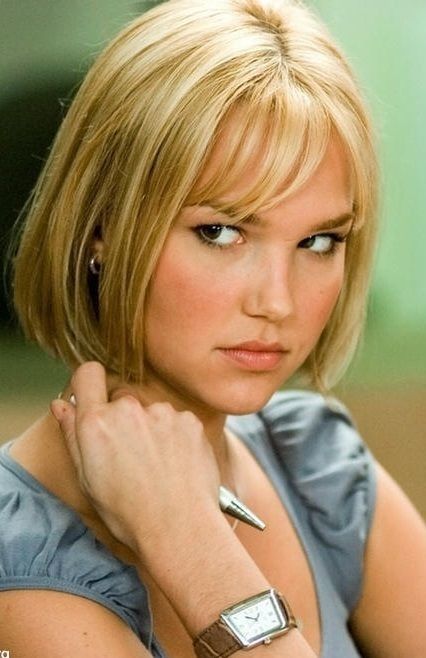 2000s Hair Short, Arielle Kebbel 2000s, John Tucker Must Die, Blonde Hair Characters, 2000s Hair, Arielle Kebbel, John Tucker, Shot Hair Styles, Brown Blonde Hair