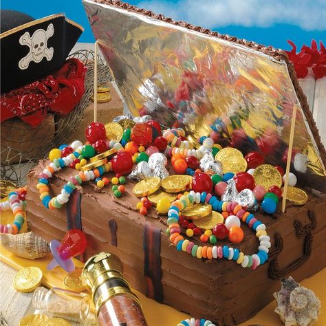 Treasure Chest Cake, Pirate Birthday Cake, Pirate Cake, Pirate Birthday Party, Pirate Treasure, Birthday Cake Recipe, Pirate Birthday, Pirate Theme, Pirate Party