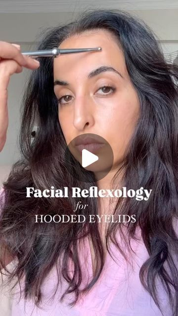 NAZ | HOLISTIC FACIALIST on Instagram: "Facial reflexology works on the principle that specific points on the face correspond to different parts of the body. By massaging or applying pressure to these points, you can positively influence organs, glands, and muscles, promoting overall wellness.

Here’s a quick breakdown:
1. Face Mapping: The face is mapped with zones linked to various body parts. For instance, the forehead might relate to digestion, and the area around the eyes to the kidneys.
2. Stimulating Points: Gentle pressure or massage on these points can improve circulation, reduce tension, and support healing.
3. Whole-Body Benefits: Though the focus is on the face, reflexology can impact the entire body, like improving lung function by working on the cheeks or aiding digestion thr Facial Pressure Points, Face Reflexology, Facial Reflexology, Hooded Eyelids, Face Mapping, Reduce Tension, Face Chart, Improve Circulation, Pressure Points