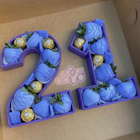 21 Strawberry Ideas, 18th Birthday Strawberries, 21st Birthday Chocolate Covered Strawberries, 21st Birthday Chocolate Strawberries, Happy Birthday Strawberries For Him, Chocolate Strawberry Designs, Chocolate Covered Strawberries For Men, Happy Birthday Strawberries, Purple Strawberries