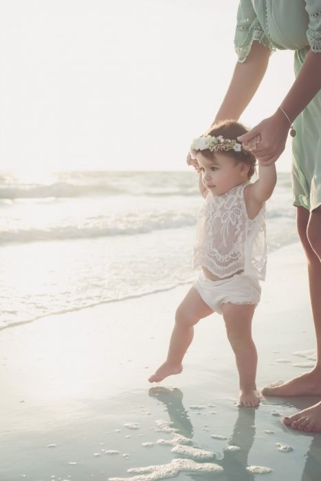 First Birthday Photo Shoot Beach, First Birthday Photo Shoot Ideas Beach, First Birthday Beach Photoshoot, 1st Birthday Beach Photoshoot, First Birthday Beach Photos, Beach Baby Photography, Baby Beach Pictures, Baby Beach Photos, Maternity Shoot Beach