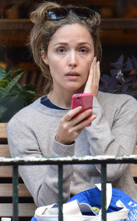 Rose Byrne Rose Byrne Hair, California Hair, Wild Outfits, Rose Byrne, Good For Her, Female Head, No Makeup, Without Makeup, Free Makeup