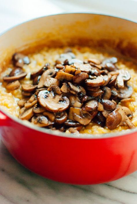 Mushroom Brown Rice, Brown Rice Risotto, Baked Brown Rice, Rice Risotto, Mushroom Brown, Mushroom Risotto, Risotto Recipes, Creamy Mushrooms, Idee Pasto Sano