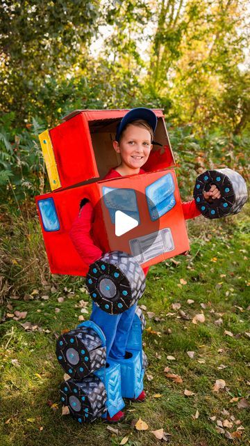 Makedo | When your kid wants to be a Transformer for Halloween 🤩

@emvictorystudio transformed some cardboard boxes into this incredible costume... | Instagram Diy Transformer Costume, Transformers Costume, Incredible Costume, Baseball Costumes, Transformer Costume, Giants Baseball, Diy Costumes, Cardboard Box, Transformers