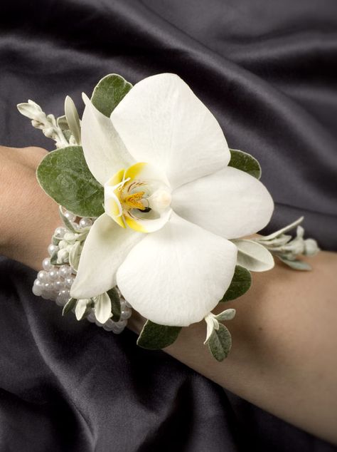 White Phalaenopsis Orchid + Green Foliage Wrist Corsage^^^^ Orchid Corsage, Bracelet Corsage, Orchid Corsages, Wrist Corsage Prom, Red Orchids, Wrist Flowers, Corsage And Boutonniere, Corsage Prom, Prom Flowers