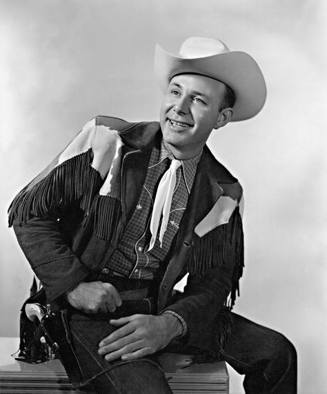 Jim Reeves, Old Country Music, Rhinestone Fashion, Black N White, Good Old, Country Music, Gentleman, Musician, Music