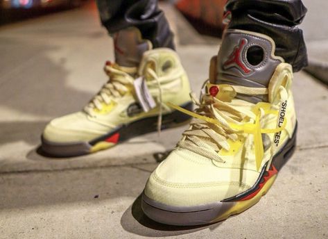 Jordan 5 Off White Outfit Men, Jordan 5 Off White Outfit, Off White Outfit Men, Jordan 5 Off White, Nike Jordan Outfit, Baskets Jordans, Jordan V, Jordan Outfit, Nike Air Jordan 5